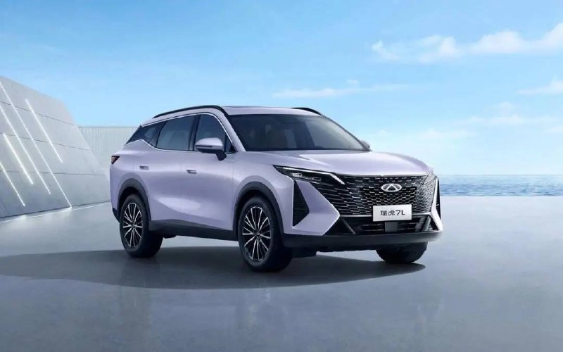 Друзья, Chery представила в Китае Tiggo 7L с новым дизайном.