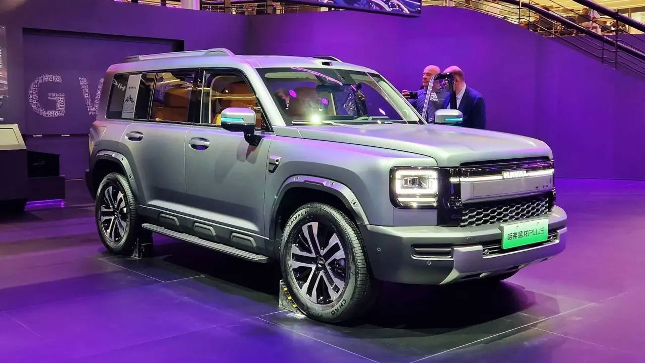 Друзья, компания GWM, в чью обойму входит бренд Haval, на пекинском автосалоне революционными новинками не удивляет.